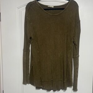 Easel Olive Long Sleeve Women's Tee